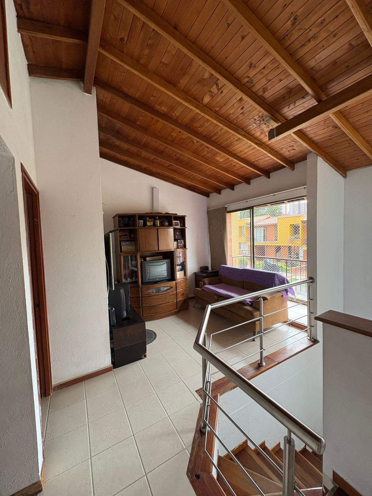 🏡 Casa en Venta en Itagüí, Suramérica, 4 Habitaciones, Urbanización Iguazú, 220 m²🌳