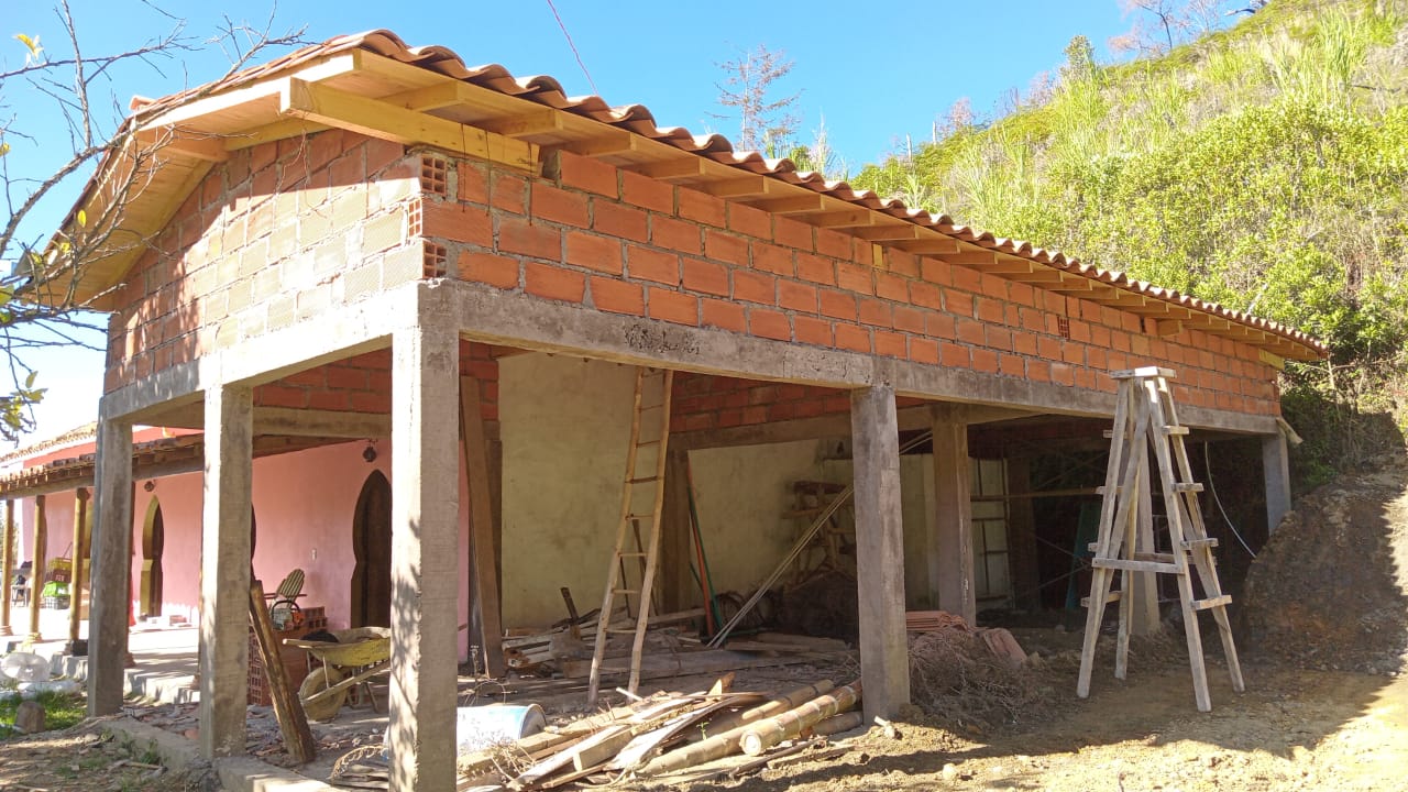 🏡 Finca en Venta en Concepción con Construcciones y Proyecto Arquitectónico 🌳