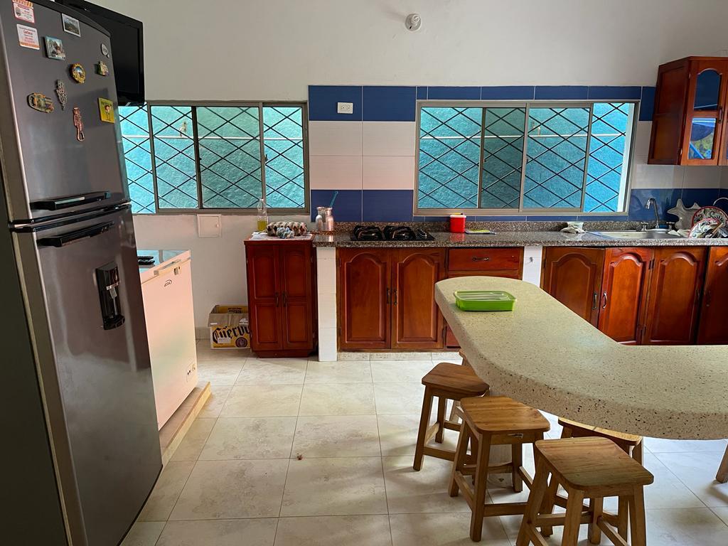 🏨 Oportunidad de Inversión: Casa Hotel en Venta en Tolú con Piscina, a 120 Metros de la Playa 🌊