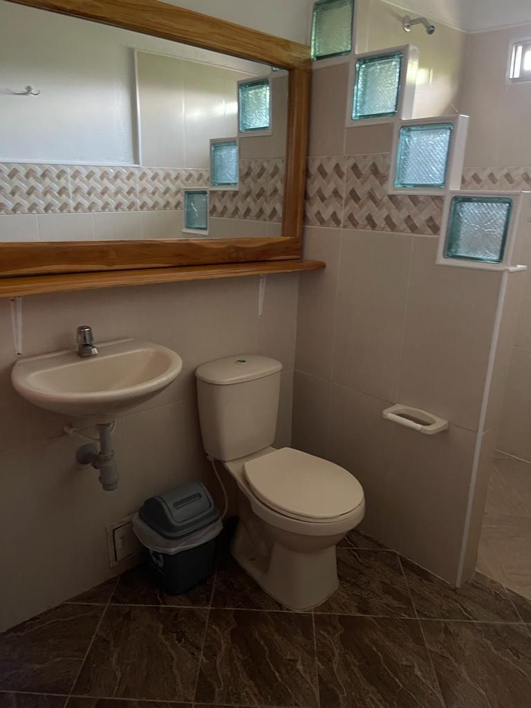 🏨 Oportunidad de Inversión: Casa Hotel en Venta en Tolú con Piscina, a 120 Metros de la Playa 🌊