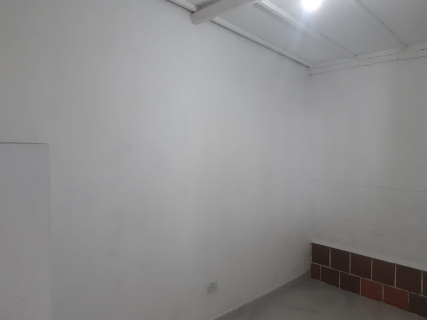 🏠 Casa en Renta , La Estrella– Amplia, cerca de transporte publico