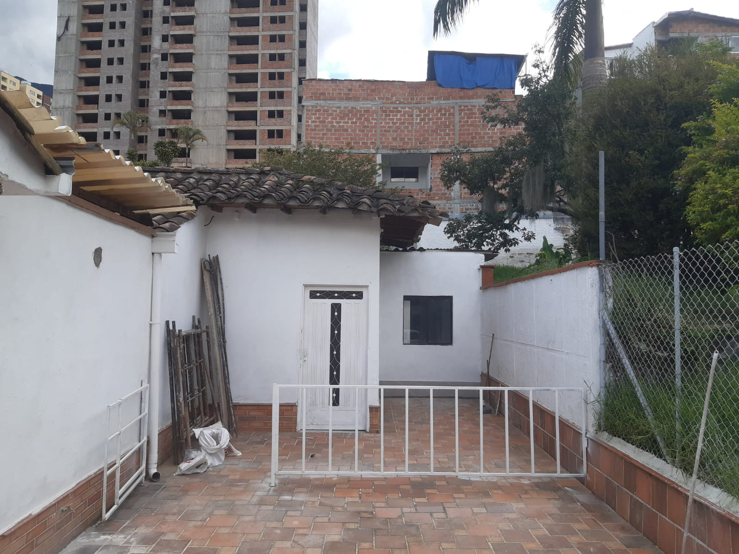 🏠 Casa en Renta , La Estrella– Amplia, cerca de transporte publico