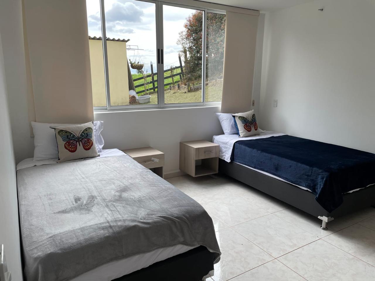 casafinca -Arriendo- Santa Elena