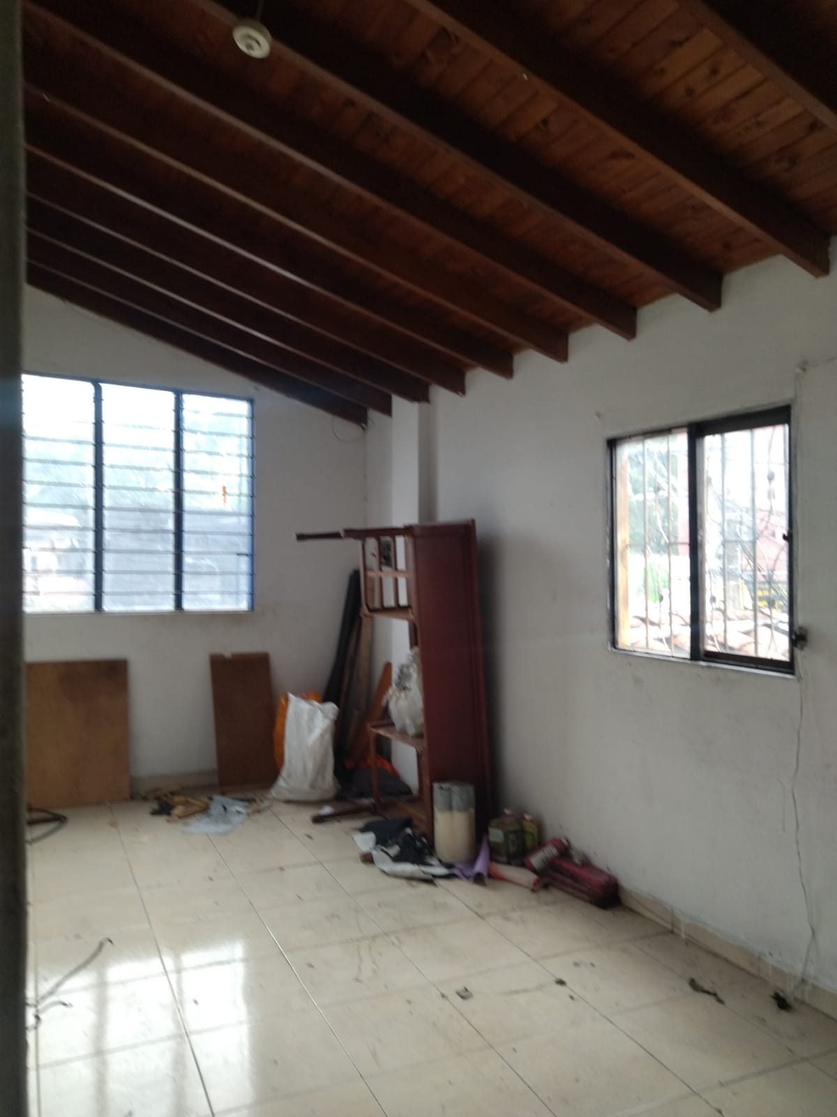 🏙️ Local en Venta en el Centro de Medellín, Cerca de la Placita de Flores 🌟