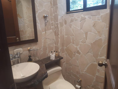 casa en renta- unidad cerrada - La Estrella - 220 m²