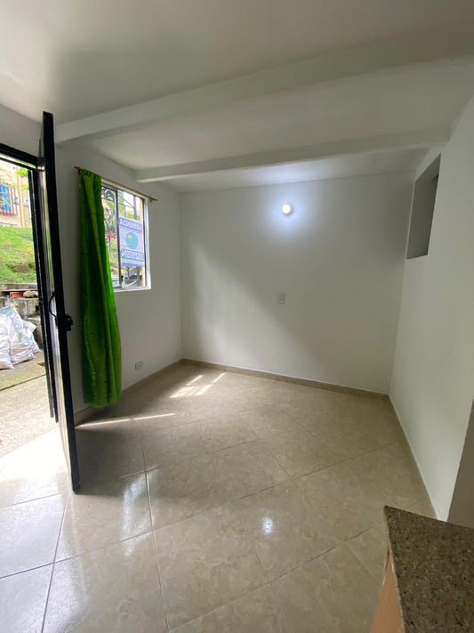 🏠 Casa en Renta en Barrichara, San Antonio de Prado, Moderno y dos plantas, 55 mts2 🌟