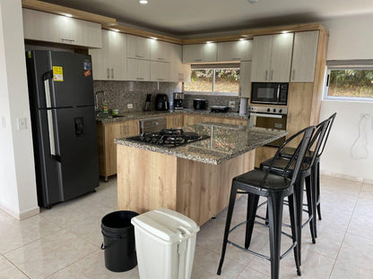 casafinca -Arriendo- Santa Elena