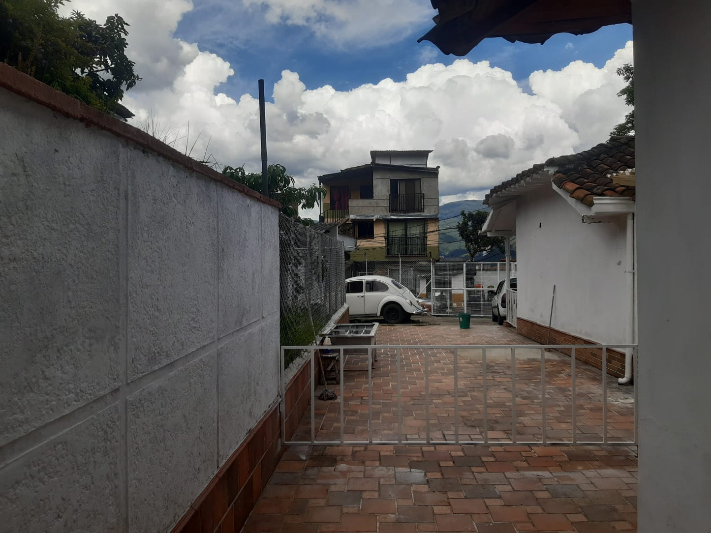 🏠 Casa en Renta , La Estrella– Amplia, cerca de transporte publico