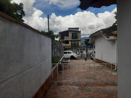 🏠 Casa en Renta , La Estrella– Amplia, cerca de transporte publico