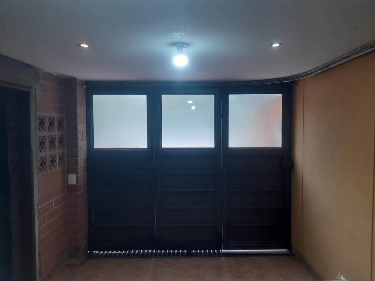 casa en renta- unidad cerrada - La Estrella - 220 m²