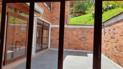 Finca en venta – Morrón, La Estrella – 12.400 m², casa 280 m², pesebreras