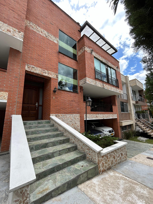 Casa en Venta en Sabaneta, Urbanización Cortijo de San José, 410 m²
