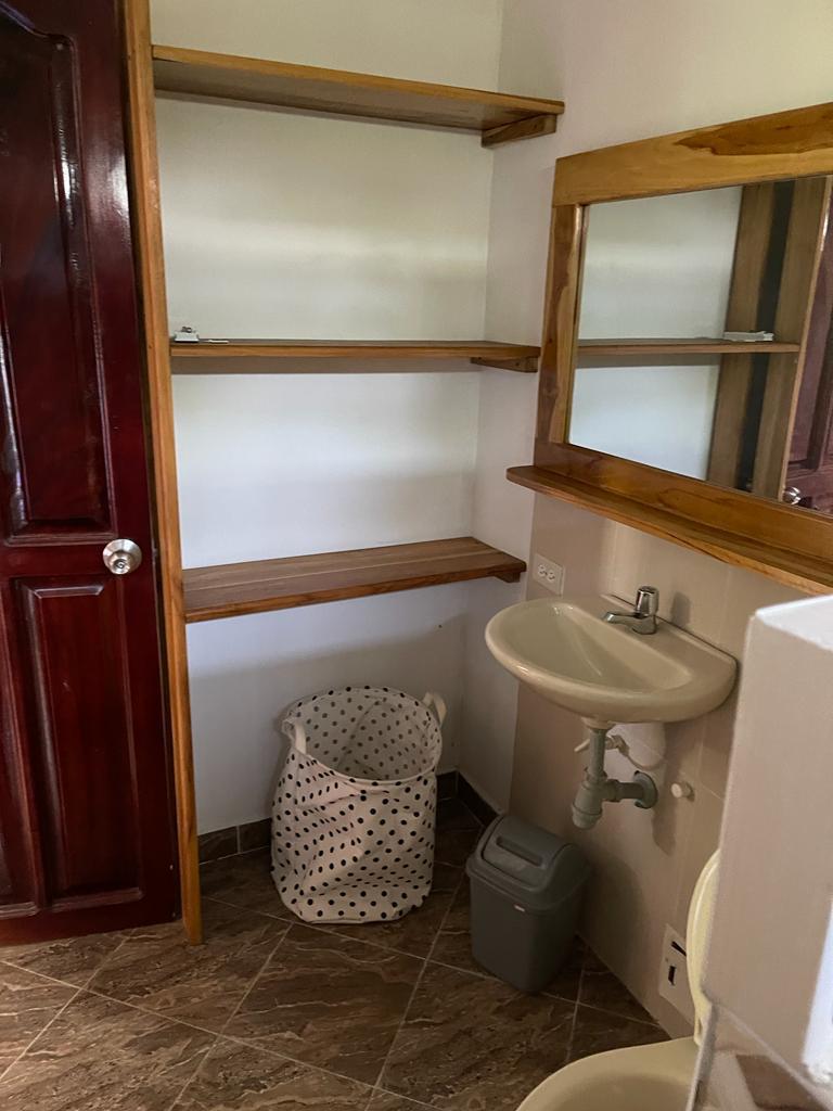 🏨 Oportunidad de Inversión: Casa Hotel en Venta en Tolú con Piscina, a 120 Metros de la Playa 🌊