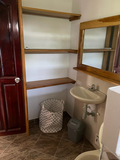 🏨 Oportunidad de Inversión: Casa Hotel en Venta en Tolú con Piscina, a 120 Metros de la Playa 🌊
