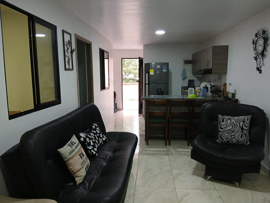 🏠 Casa en venta en La Estrella, sector Primavera – Amplia, 3 pisos y cerca al parque principal, 270 m²