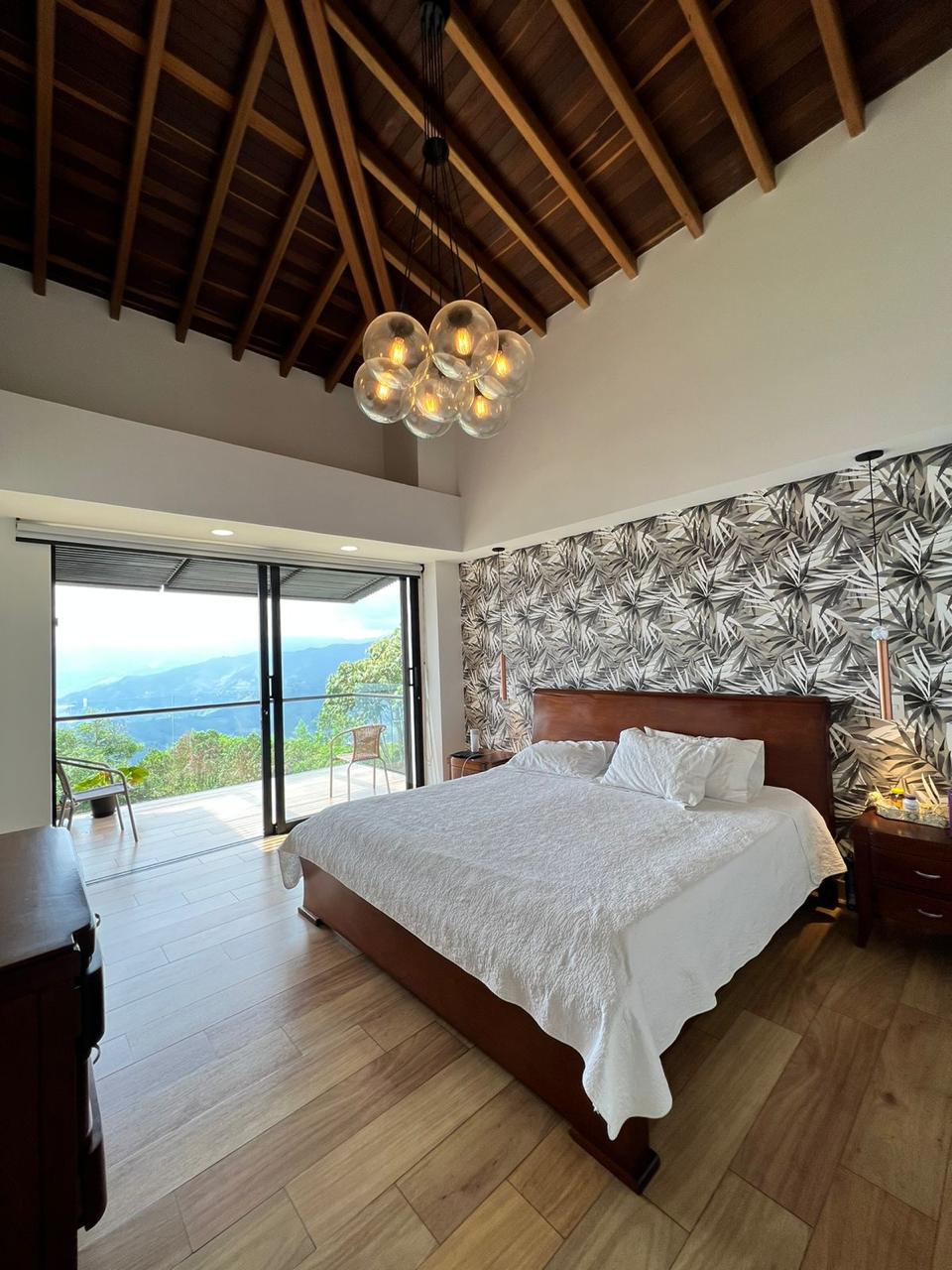 🏡 Espectacular Casa Lote de Lujo en La Estrella con Vistas Panorámicas y Privacidad Absoluta 🌳