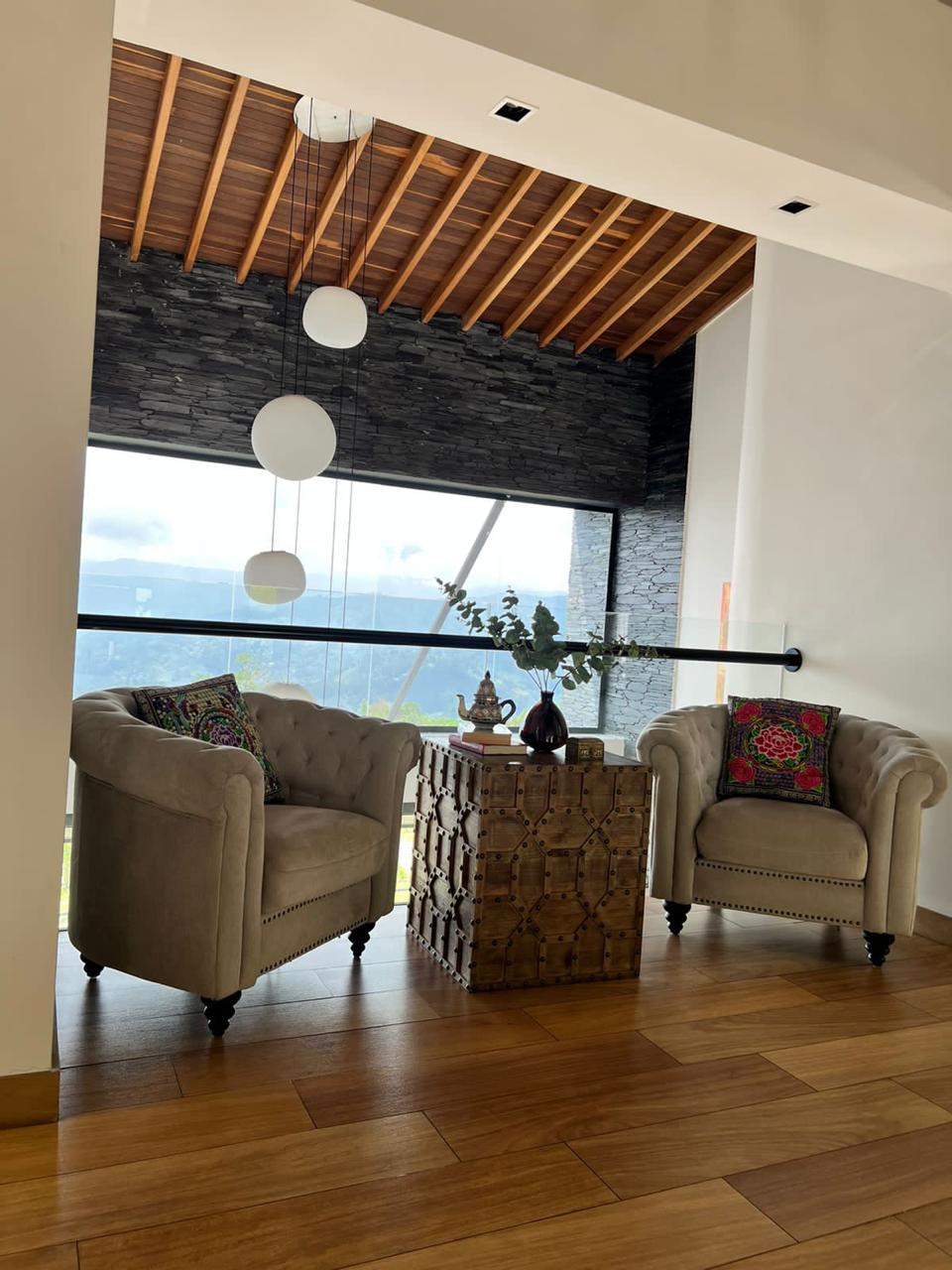 🏡 Espectacular Casa Lote de Lujo en La Estrella con Vistas Panorámicas y Privacidad Absoluta 🌳