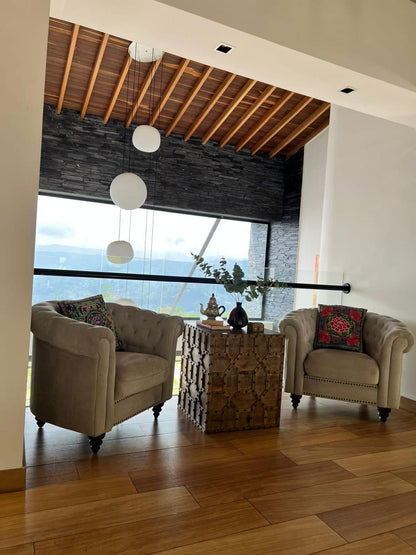 🏡 Espectacular Casa Lote de Lujo en La Estrella con Vistas Panorámicas y Privacidad Absoluta 🌳