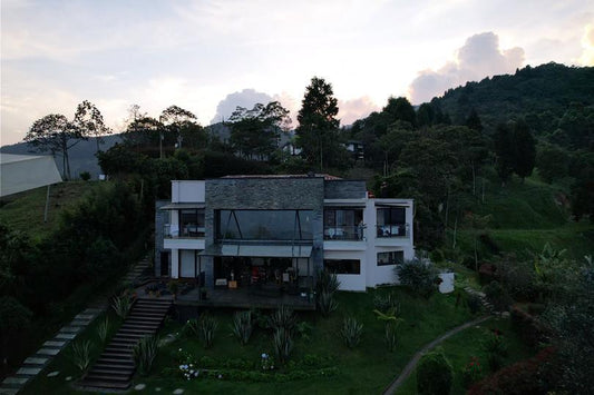 🏡 Espectacular Casa Lote de Lujo en La Estrella con Vistas Panorámicas y Privacidad Absoluta 🌳