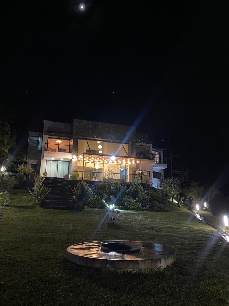 🏡 Espectacular Casa Lote de Lujo en La Estrella con Vistas Panorámicas y Privacidad Absoluta 🌳