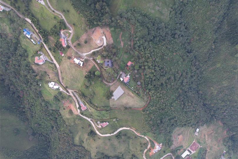 🏡 Espectacular Casa Lote de Lujo en La Estrella con Vistas Panorámicas y Privacidad Absoluta 🌳