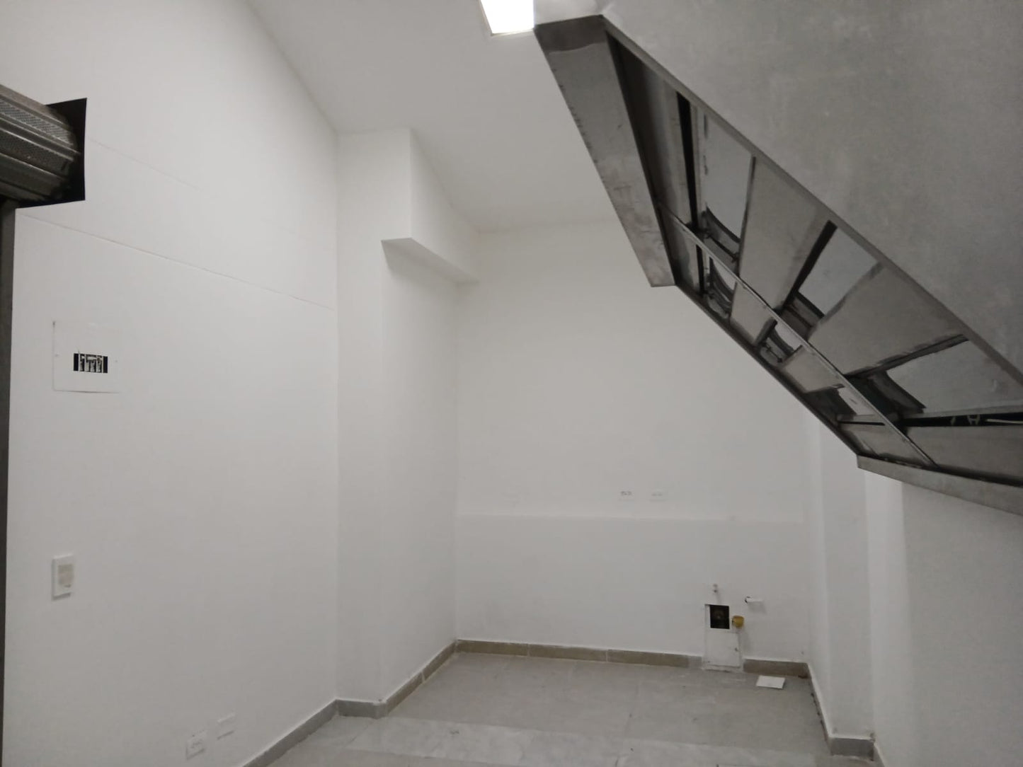 🏪 Local Comercial en Venta en La Estrella | Centro Comercial Venecia | 19m² | Gran Inversión 🚀