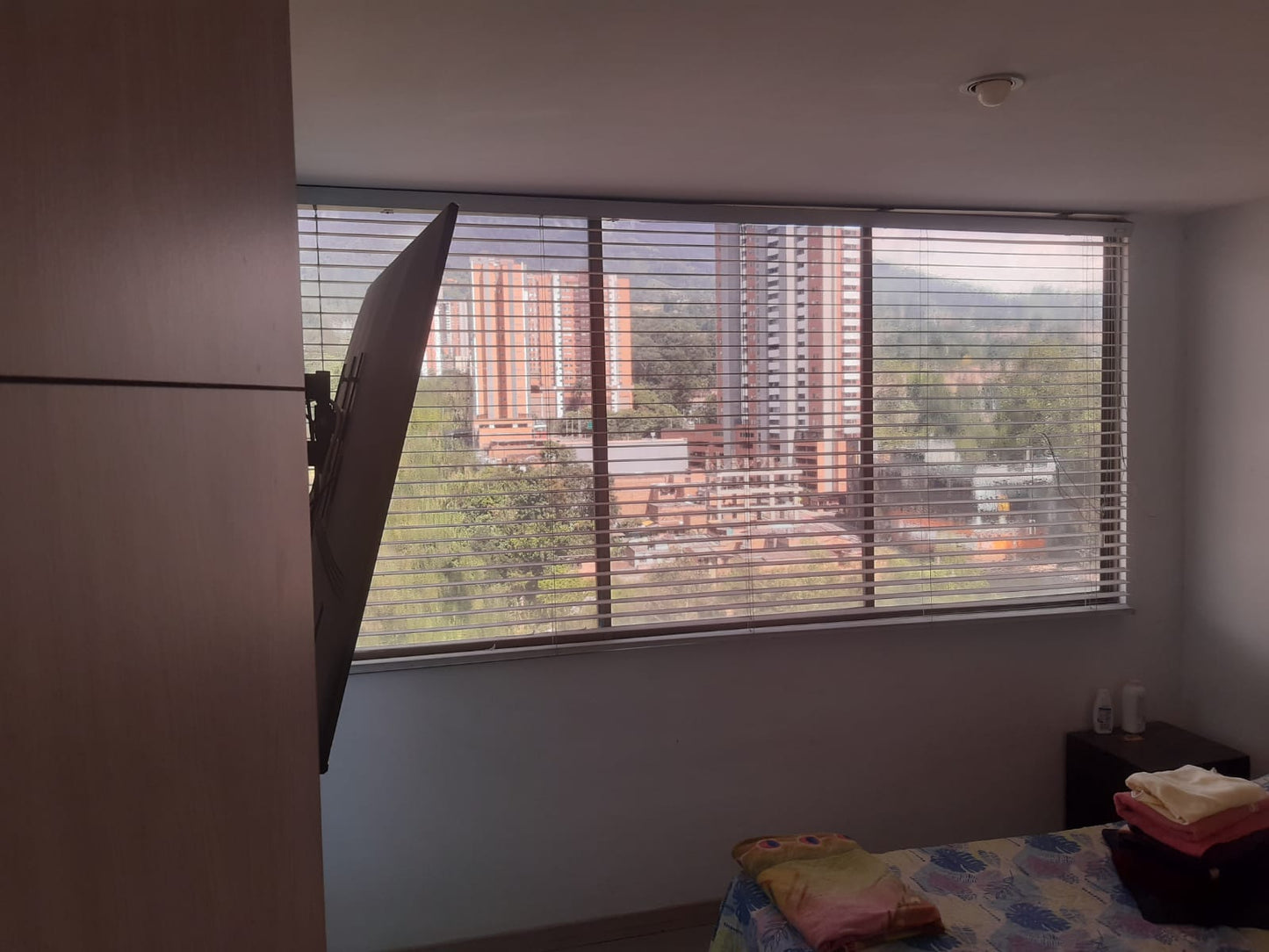 🏠Apartemento en Renta , La Estrella– Amplia, cerca de transporte publico, 3 habitaciones