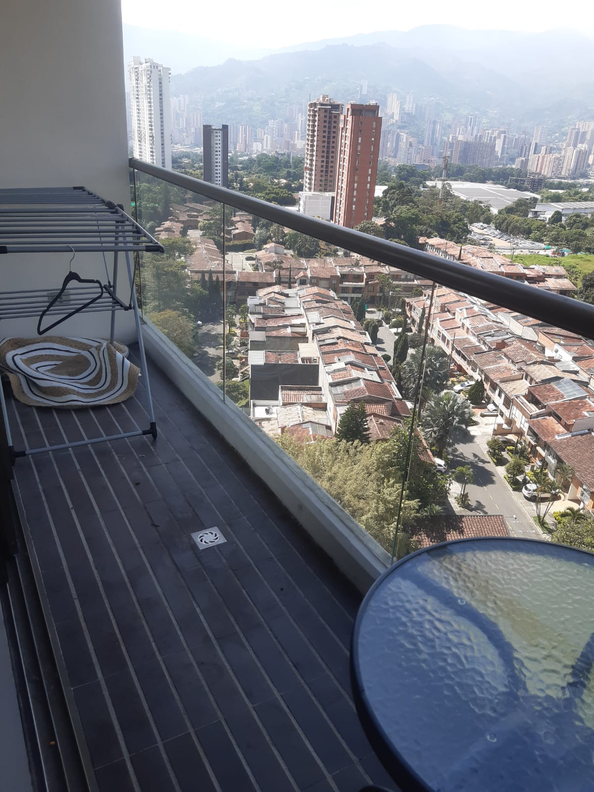 🏠Apartemento en Renta , La Estrella– Amplia, cerca de transporte publico, 3 habitaciones
