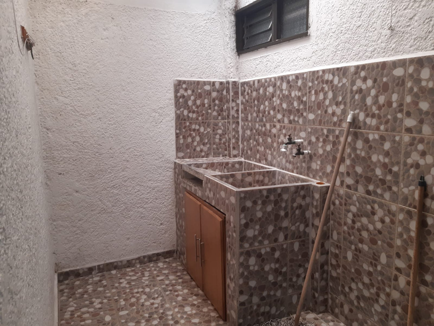 🏠Apartemento en Renta , La Estrella– Amplia, cerca de transporte publico, 3 habitaciones
