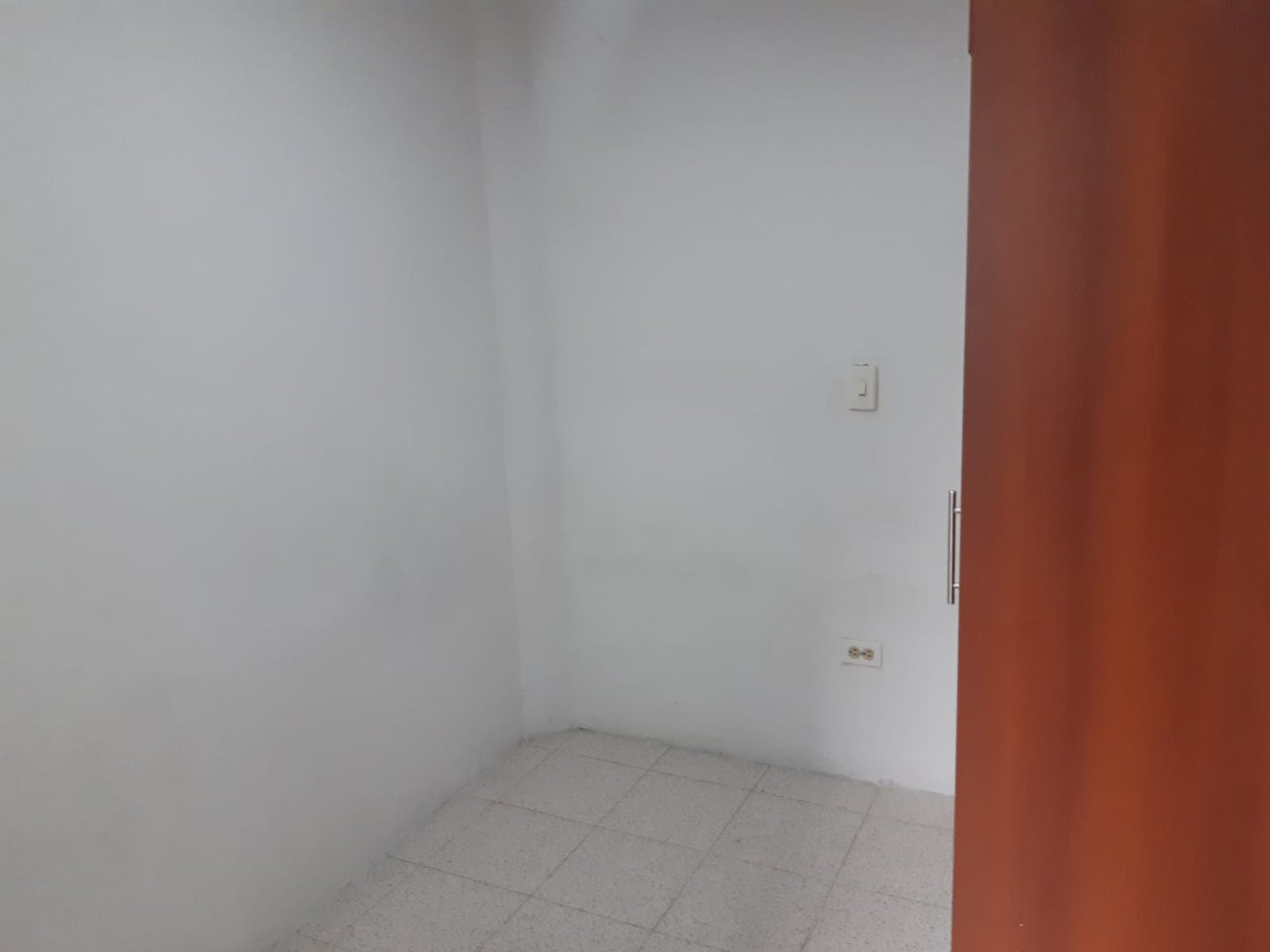 🏠Apartemento en Renta , La Estrella– Amplia, cerca de transporte publico, 3 habitaciones