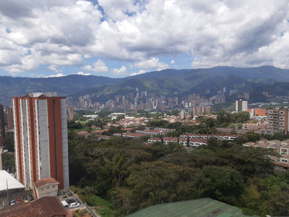 🏠Apartamento en Renta , La Estrella– Amplia, cerca de transporte publico.