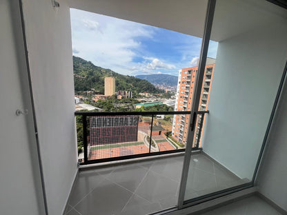 apartamento- nuevo- 3 habitaciones- muy comodo.